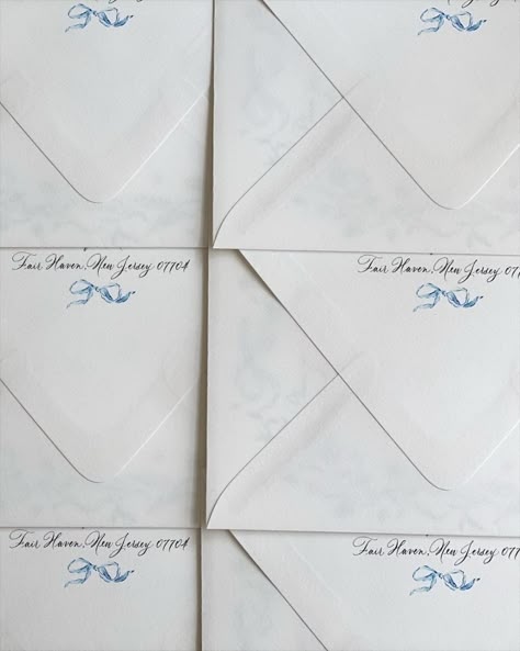 Creative Wedding Card, Wedding Card Ideas, Mark 10 9, Wedding Invitation Envelope, Calligraphy Paper, Mail Gifts, Cinderella Wedding, Invitation Envelope, Wedding Invitation Envelopes