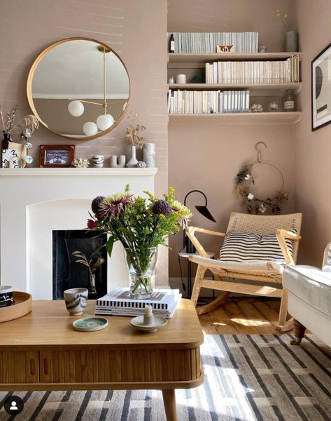 Beautiful Rooms Painted in Farrow and Ball's Dead Salmon - Kerry Villers Dead Salmon Farrow And Ball, Dead Salmon, Farrow Bal, Pink Paint Colors, Wooden Window Frames, Living Room Wall Color, Room Wall Colors, Rooms Ideas, Farrow And Ball