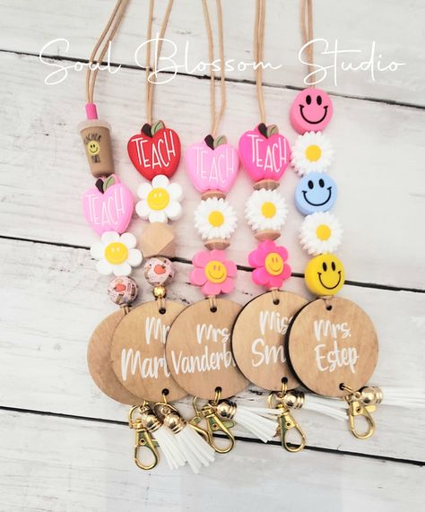 How To Make Lanyards, Lanyard Ideas, Boho Teacher, Rainbow Daisy, Apple Teacher, Lanyard Teacher, Egg Stand, Happy Daisy, Teacher Badge