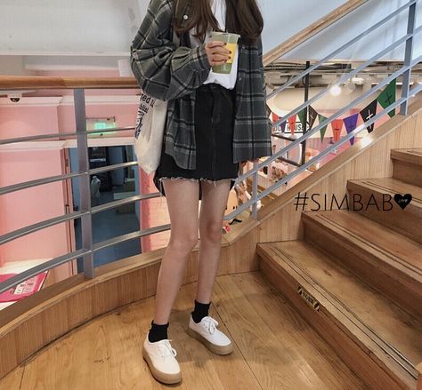 - ̗̀ @fabxiety  ̖́ - Korean Outfits Ideas, Plaid Shirt Outfits, Plaid Outfits, Korean Fashion Trends, Ideas Aesthetic, Korean Street Fashion, Mode Vintage, Korean Outfits, Retro Outfits