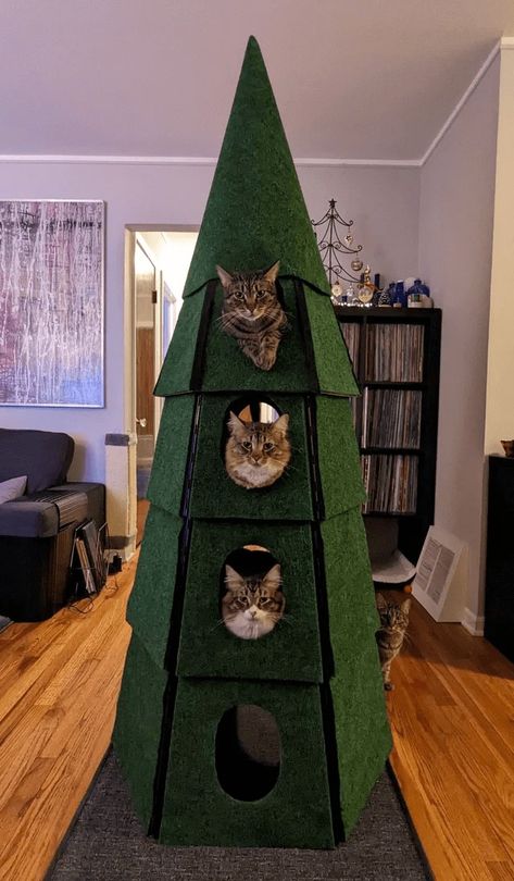 Invisible Christmas Tree, Cat Proof Christmas Tree, Christmas Tree Game, Lego Christmas Tree, Christmas Tree Village, Parents Christmas, Cat Proofing, Cat Christmas Tree, Creative Christmas Trees