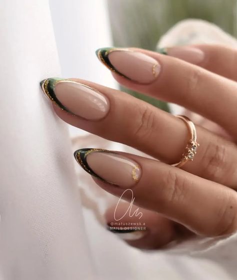 Are you looking for dark green French tip nails to put a modern twist on a classic French manicure? If so, try one of these unique and colorful ideas for your next nail set! Dark Green French Tip, Dark Green French, Cute French Tip Nails, October Nail Designs, Dark Color Nails, Green French Tip, Classy Almond Nails, Dark Green Nails, Green French