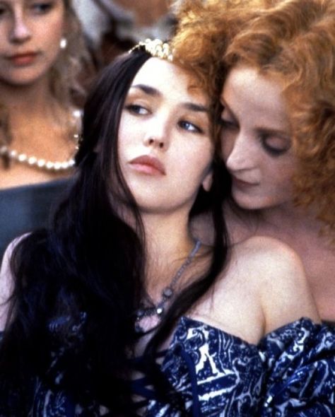 Isabelle Adjani - uniFrance Films Queen Margot, Elizabethan Clothing, Catherine De Medici, Isabelle Adjani, French Cinema, French Films, French Actress, Movie Costumes, Film Tv