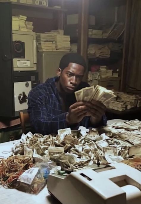 #snowfall Franklin Saint, Snowfall Wallpaper, African Memes, Black Power Art, Scammer Pictures, Batman And Catwoman, Money On My Mind, Denzel Washington, Black Art Pictures