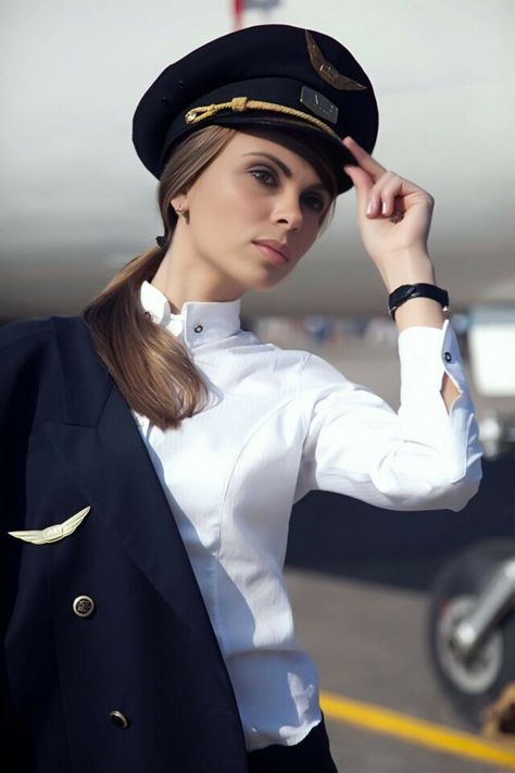 Captain Hat Outfit, Stewardess Uniform, Female Pilot, Costume Drama, Headshots Professional, Outfits With Hats, Dressy Outfits, Flight Attendant