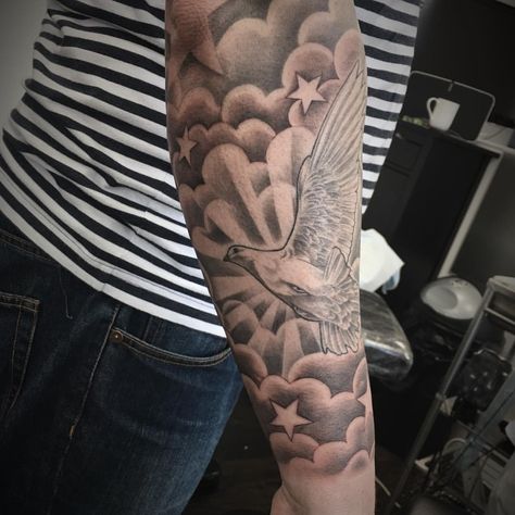 #tattoo #sleeve finished with #clouds and #stars. Healed #dove and #rays Clouds And Stars Tattoo, Star Sleeve Tattoo, Cloud Tattoo Sleeve, Star Tattoos For Men, Cloud Tattoo Design, Shoulder Tats, Tattoo Background, Cloud Tattoo, Star Tattoo