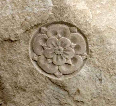 Jennifer Tetlow - Stone Sculpture Journal: I'm Celebrating! Engraving Stone, Stone Carving Sculpture, Engraved Stone, Yorkshire Rose, Rose Stone, Mosaic Tile Art, Stone Engraving, Engraving Art, Carved Stone