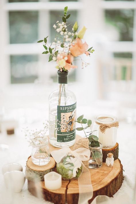 Gin Bottle Table Decorations, Bottle Centrepiece For Wedding, Gin Bottle Wedding Centre Piece, Small Boho Centerpieces Wedding, Gin Bottle Centrepiece, Bottle Centerpieces Wedding, Bottle Centrepiece, Homemade Wedding Centerpieces, Macro Wedding