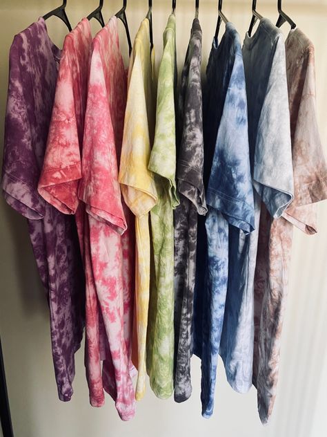 Our Tie Dye Tees are the coziest shirts out there! The best go to every day shirt, you'll never want to take this off. Originally a white shirt that is dyed with a crinkle tie-dyed pattern. This produces a mix of beautiful color everywhere! Neutral Tie Dye, Tie Dye Crewneck, Stock Tie, Women's Tie, Tie Dye Shirts, Dye Shirt, Tie Dye Shirt, Womens Tie, Tie Dyed