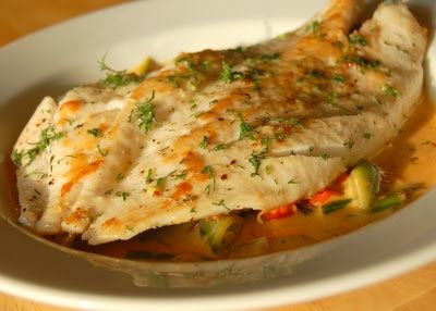 John Dory with Tomato Cream Sauce ... I fell in love with John Dory in Sydney. Such an amazing fish! Dory Fish Recipe, Bluefish Recipe, Cream Dory, Study Window, Dory Fish, Fish Fillet Recipe, Ms Recipes, Tomato Cream Sauce, John Dory