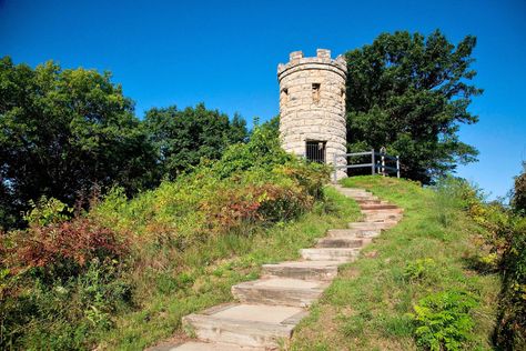 Julien Dubuque Monument in Mines of Spain Recreation Area. Photo courtesy of Dubuque Area Convention & Visitors Bureau. Midwest Weekend Getaways, Iowa Travel, Dubuque Iowa, Midwest Living, Midwest Travel, Zip Line, Cable Car, Mississippi River, Vacation Destinations