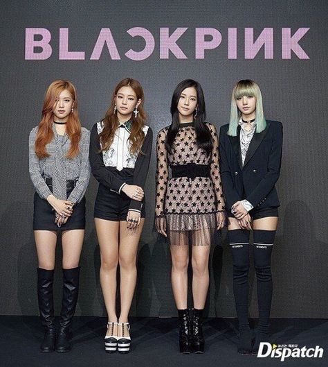 BLACKPINK in your area Chanel Rose, Blackpink Debut, Jennie Lisa, Kim Jisoo, Blackpink Photos, Non Fiction, Black Pink Kpop, Blackpink Fashion, Lalisa Manoban