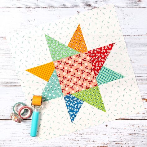 Scrappiness is Happiness Quilt Along Part 2 - The Jolly Jabber Quilting Blog Scrappiness Is Happiness, Happiness Book, Quilt Corners, Spool Quilt, Feedsack Quilt, American Patchwork And Quilting, Lori Holt, Applique Quilting, Star Blocks