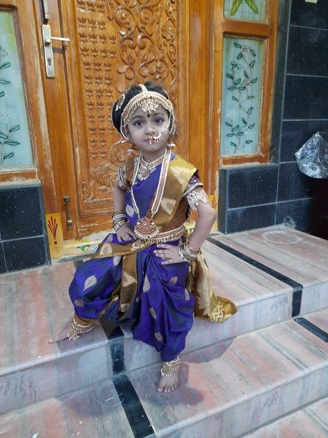 Indian Freedom Fighters Fancy Dress, Kids Saree, Doll Fancy Dress, Indian Freedom Fighters, Bollywood Theme, Indian Classical Dance, Freedom Fighter, Classical Dance