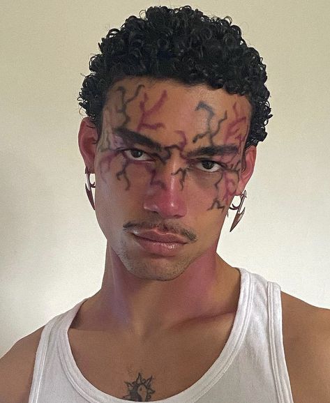 Eboy Makeup, Reece King, Reeces Pieces, Extreme Fashion, Beauty Boost, Face Art Makeup, Power Of Makeup, Male Makeup, Eye Makeup Designs