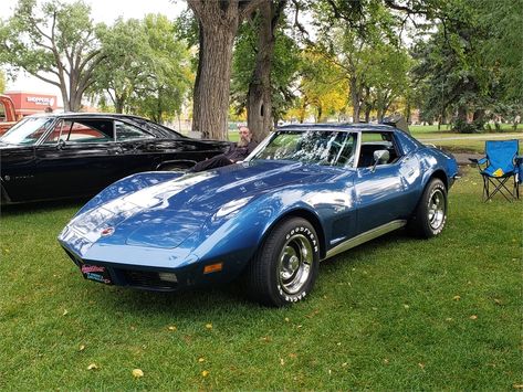 Auction ending soon! This 1973 Chevrolet Corvette Stingray is powered by a 350cid V8 engine backed by a rebuilt Turbo Hydramatic three-speed automatic transmission. Auction ends Thursday, September 28th! https://autohunter.com/Listing/Details/43209602/1973-CHEVROLET-CORVETTE-STINGRAY?utm_source=pinterest&utm_medium=POST&utm_campaign=Live-43209602 September 28th, Chevrolet Corvette Stingray, Impala Ss, Roof Panels, Corvette Stingray, Blue Vinyl, V8 Engine, Number Matching, Steering Column