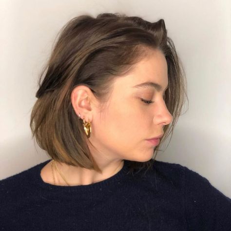 Ashley Benson on Instagram: “Hfkskaksfs incredibly beautiful profile❤️❤️ Loveeee muchoos🤩” Ashley Benson Short Hair, Ashely Benson, Hair Mood Board, Beautiful Profile, Hanna Marin, Cute Simple Hairstyles, Simple Hairstyles, Spencer Hastings, Ashley Benson