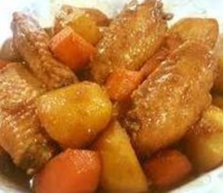 Chinese Chicken Stew Recipe, Chicken Drummettes Recipes, Drummettes Recipes, Pineapple Chicken Recipes, Asian Dish, Cantonese Food, Mapo Tofu, Stewed Potatoes, Chinese Chicken