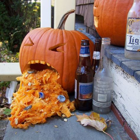 Drunk Pumpkin, Pumpkin Throwing Up, Funny Pumpkin Carvings, Halloween Pumpkin Stencils, Cute Pumpkin Carving, Paint And Drink, Pumkin Carving, Fall Pumpkin Crafts, Pumpkin Carving Designs