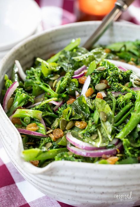 Broccolini Salad Recipe, Broccolini Salad, Unique Salad Recipes, Salad In A Bowl, Friendsgiving Food Ideas, Broccolini Recipe, Traditional Thanksgiving Recipes, The Best Salad, Friendsgiving Food