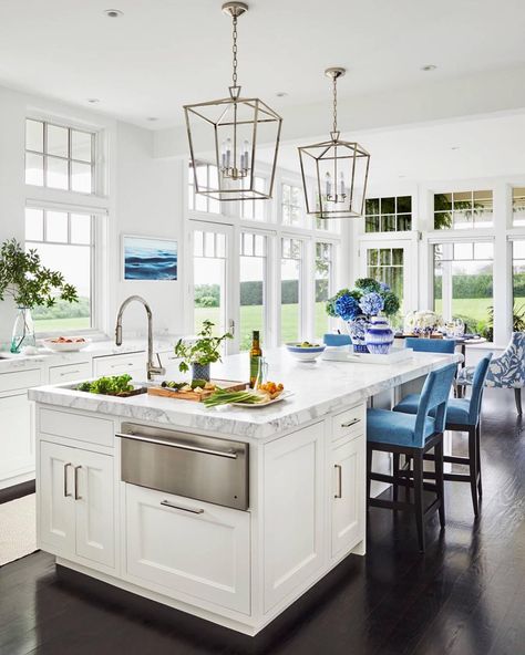 Island....half-seating, small sink at end Slc Interiors, Kitchen Cabinets Design Layout, Island With Sink, Beach Style Kitchen, Kitchen Island With Sink, Sink In Island, Kitchen Cabinet Layout, Kitchen Ikea, Small Sink