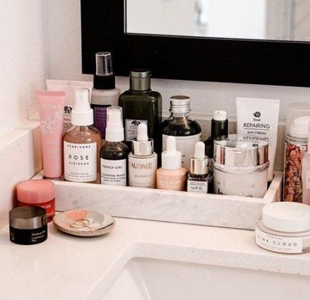 Diy Makeup Organizer, Acne Hacks, Penyimpanan Makeup, Hair Product Organization, Make Up Storage, Hacks Makeup, Eyeliner Hacks, Diy Organizer, Makeup Sephora