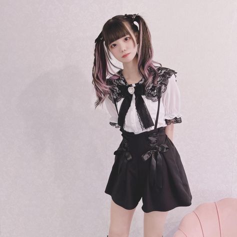 Jirai Kei Outfits Casual, Kei Fashion Types, Jirai Kei Closet, Casual Jirai Kei, Jirai Kei Outfits Winter, Jirai Fashion, Ryousangata Fashion, Japanese Idol Outfits, Jirai Kei Aesthetic