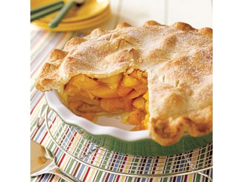 Peach Pie Recipe - August 24th Nation al Peach Pie Day! Peach Pie Recipes, Peach Dessert Recipes, Easy Pie Recipes, Peach Desserts, Easy Pie, Fruit Pie, Peach Pie, Peach Recipe, Perfect Pies