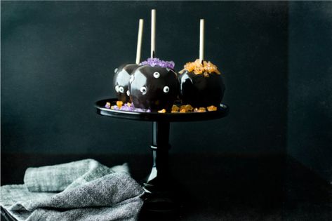 Poison Caramel Apples — Orson Gygi Blog Candy Eyes, How To Melt Caramel, Poison Apple, Poison Apples, Black Licorice, Rock Candy, Licorice, Caramel Apples, Food Coloring