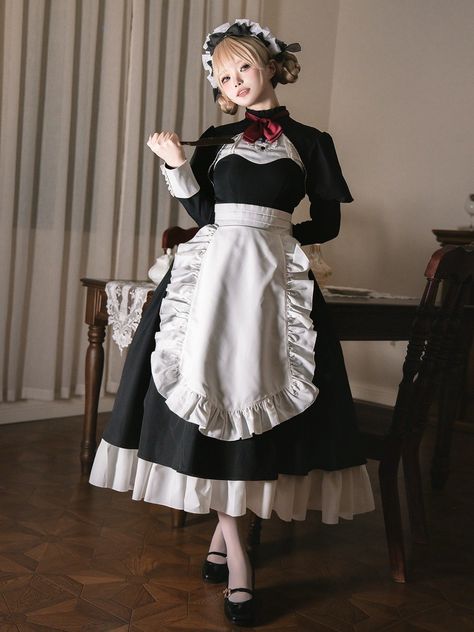 Juliette sleeves, non-removable maid apron at the waist, back zipper, black and white color scheme.  This price includes an OP only, others are not included.   	 		 			Size 			S 			M 			L 		 		 			Full Length 			116 			119 			122 		 		 			Bust 			83 			88 			93 		 		 			Waist 			68 			73 			78 		 		 			Shoulders 			36 			37.5 			39 		 		 			Sleeve Length 			58 			59.5 			61 		 		 			Cuff 			21 			22 			23 		 		 			Hem Circumference 			360 			365 			370 French Maid Outfit, Apron Waist, Black And White Color Scheme, Maid Apron, Victorian Maid, White Color Scheme, Clothing Reference, Costume Noir, Maid Uniform