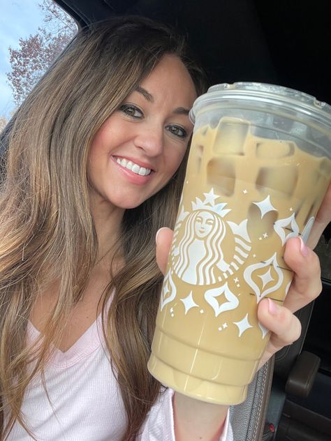 Starbucks, Healthy Girl Edition! Low Calorie Coffee, Starbucks Healthy, Low Calorie Starbucks Drinks, Iced White Mocha, Microwave Recipe, Starbucks Order, Healthy Starbucks Drinks, Iced Coffee Drinks, 100 Calorie