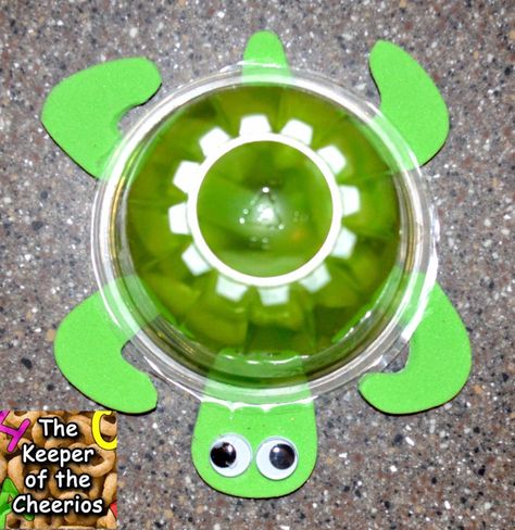 Frog Desserts, Turtle Preschool, Prepackaged Snacks, Turtle Snacks, Jello Fruit, Kindergarten Snacks, Preschool Snack, Class Snacks, Classroom Snacks