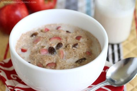 Cinnamon Apple Grain-Free Breakfast Porridge (Dairy-Free too!) Whole30 Breakfast Recipes, Grain Free Breakfast, Breakfast Porridge, Apple Breakfast, Whole 30 Breakfast, Whole 30 Diet, Cinnamon Apple, Recipe 30, Paleo Whole 30