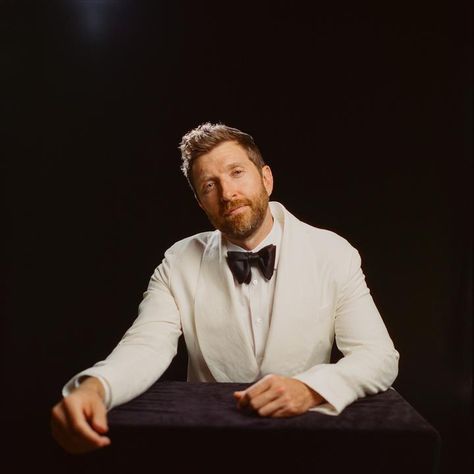 Brett Eldredge on TikTok Brett Eldredge, 1k Followers, New Photos, User Profile, Short Videos, Songwriting, Twitter Image, Created By, Quick Saves