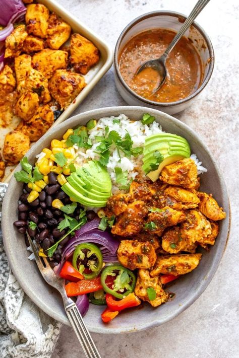 Southwest Chicken Bowl - Sailor Bailey Southwest Chicken Bowl, Chipotle Marinade, Santa Fe Salad, Sailor Bailey, Chicken Bowl Recipe, Cooking Recipes For Dinner, Chicken Bowls, Honey Chipotle, Southwest Chicken