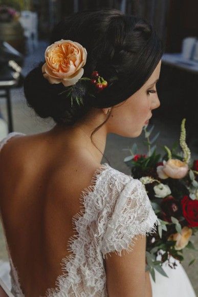 26 Festive Ideas for a Mexican Wedding Theme Braids Mexican, Mexican Wedding Theme, Mexican Braids, Mexican Inspired Wedding, Mexican Hairstyles, Mexican Themed Weddings, Rustic Winter Wedding, Wedding Hairstyles Bride, Wedding Dresses Cinderella