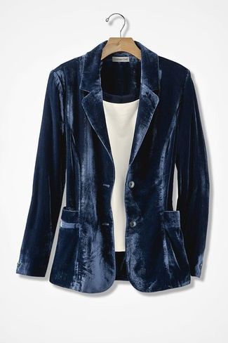 Velvet Blazer Outfit, Velvet Jackets Women, Velvet Blazer Women, Code Clothes, Boyfriend Jacket, Velvet Blazer, Velvet Jacket, Mallard, Blazer Outfits