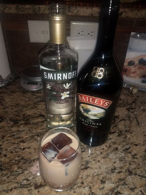 Mix 1part Vanilla Vodka and 2 parts Bailey's. Add 4-6 coffee cubes and stir. Ready to enjoy! Baileys Original, Vanilla Vodka, Coffee Cubes, Losing A Dog, Match Making, Toys For Boys, Whiskey Bottle, Vodka Bottle, Vodka