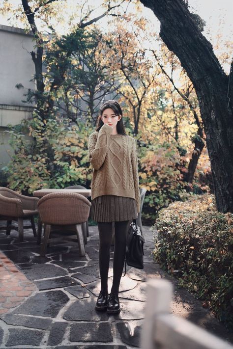 Autumn Japan Outfit, Autumn Reference, Tokyo Winter Outfit, Japan Outfit Spring, Korean Autumn Outfit, Japan Autumn Outfit, Autumn Outfit Women, Japanese Winter Fashion, Autumn Deep