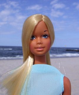 Vintage Malibu, Beach Barbie, Barbie Happy Family, Beach Girl Aesthetic, My Scene, Malibu Beaches, Mattel Dolls, Malibu Barbie, I See It