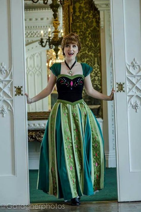 Princess Anna Cosplay, Anna Frozen Cosplay, Royal Cosplay, Frozen Coronation, Tea Party Photoshoot, Anna Coronation Dress, Anna Dress Frozen, Anna Coronation, Princess Shot