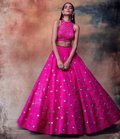 Aashni + Co on Instagram: “Brighten up your trousseau with @vvanivats’s vibrant colours. Shop on aashniandco.com // Email us on customercare@aashniandco.com or…” Fuschia Lehenga, Skirt With Blouse, Hot Pink Crop Top, Vani Vats, Choli Design, Orang India, Dot Embroidery, Pakistani Traditional, Lehnga Dress