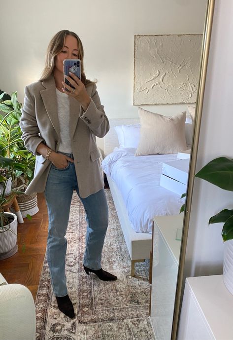 What To Wear To A Boxing Event, Oversized Wool Blazer, Blazer Beige, Dark Beige, Work Outfits Women, Linen Blazer, Outfits Women, Wool Blazer, Work Outfits