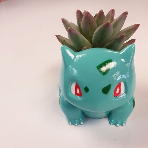 ok I know how im going to pot all my house plants Bulbasaur Plant Pot, Bulbasaur Planter, Pokemon Room, Diy Clay Crafts, Plant Mom, Diy Clay, Clay Projects, Clay Art, Clay Crafts