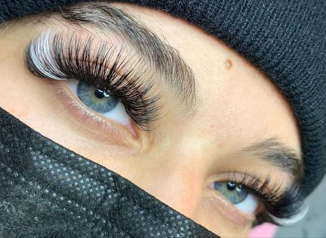 Lash Extensions Styles With Color White, Eyelash Extensions White Ends, Lash Extensions White Accent, Lash Extensions With White Lashes, Black And White Eyelash Extensions, Black And White Lash Extensions, Lash Extensions With White, Eyelash Extensions With White, White Eyelash Extensions