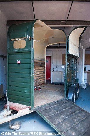 Horse Float Camper Conversion, Horse Box Camper, Rice Trailer Conversion, Rice Horse Trailer Conversion, Horse Float Conversion, Horse Float Camper, Horse Box Conversion Camper, Horse Trailer Conversion Campers, Horsebox Conversion