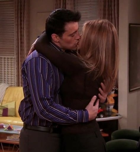 Friends Joey And Rachel, Rachel And Joey, Joey And Rachel, Joey Friends, Rachel Friends, Friends Scenes, David Schwimmer, Friends Season, Friend 2