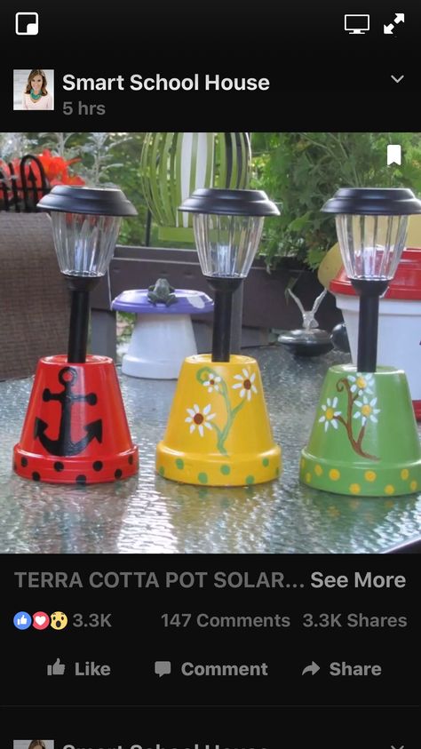 Backyard Security, Solar Lamps Diy, Solaire Diy, Lighting Your Garden, Terra Cotta Pot Crafts Diy, Solar Light Crafts, Solar Lights Diy, Security Lighting, Clay Pot Projects