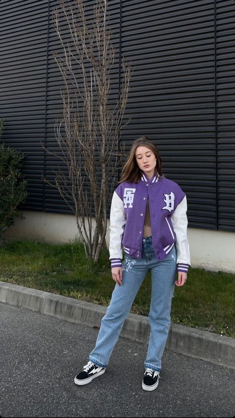 Purple Varsity Jacket Outfit, Letterman Jacket Outfit, Varsity Jacket Outfit, Varsity Jacket Women, Racing Jackets, College Jackets, Base Ball, Purple Outfits, Fantasy Gowns