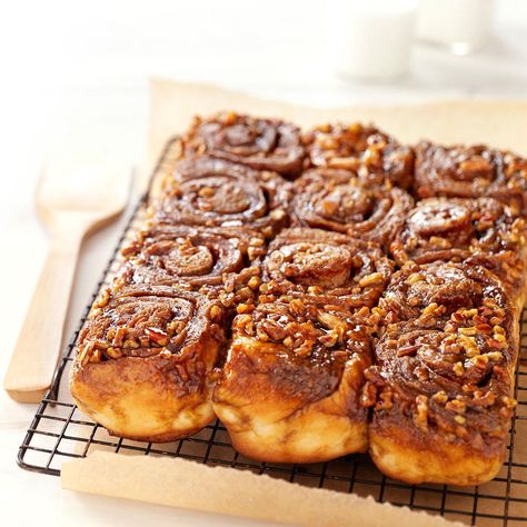 Molasses-Pecan Sticky Buns Cinnamon Rolls Homemade Recipe, Caramel Cinnamon Rolls, Cinnamon Roll French, Cinnamon Roll French Toast, Sticky Buns Recipes, Caramel Rolls, Pecan Sticky Buns, Pecan Rolls, Best Cinnamon Rolls